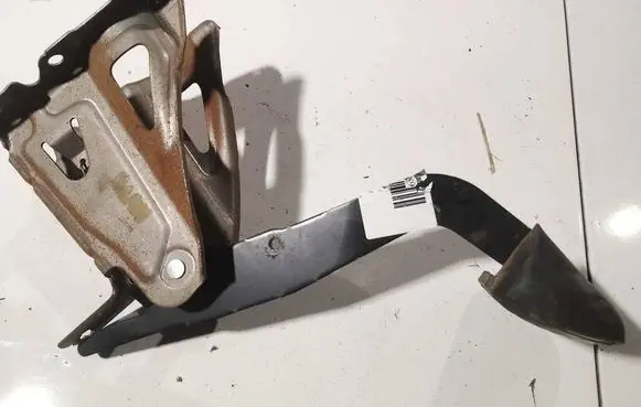 Mercedes-Benz Sprinter W906 Brake pedal 