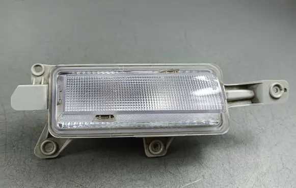 Hyundai Santa Fe V MX5 Reverse light 924A4P6R