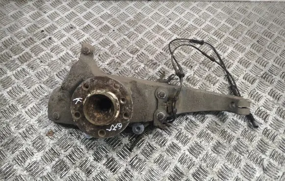 BMW 5 F10 F11 Front wheel hub