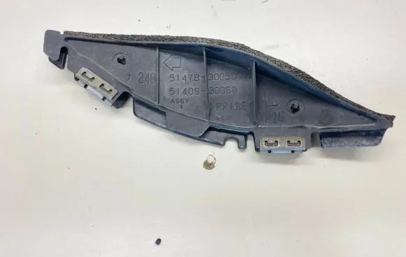 Lexus IS III XE30 Radiator mount bracket 5147830050 5140930060