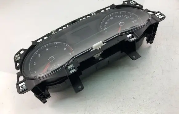 Volkswagen Golf VII Speedometer (instrument cluster) 5G1920742D