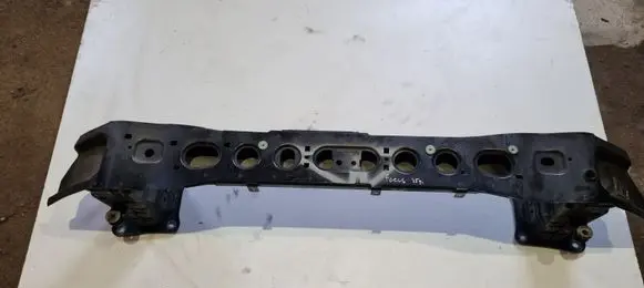 Ford Focus Front bumper cross member F0C172803