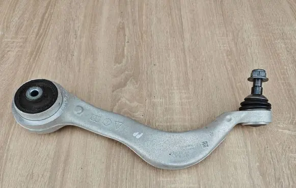 BMW 4 G22 G23 G24 G26 Front lower control arm/wishbone 6898536