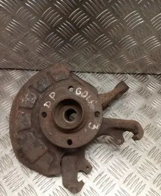 Volkswagen Golf III Front wheel hub