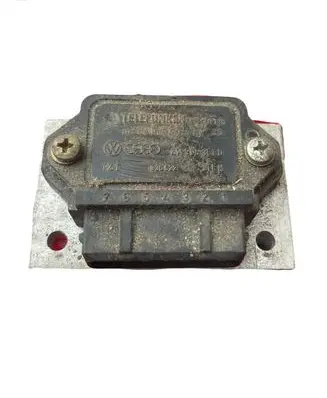 Audi 100 200 5000 C3 Ignition amplifier control unit 335622