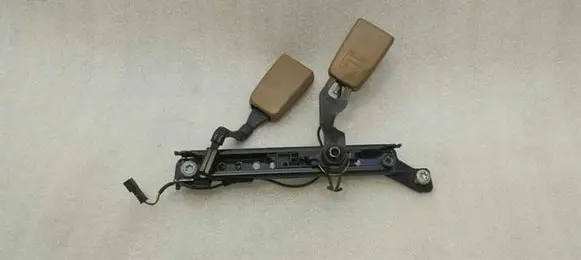 Mercedes-Benz S W221 Rear seatbelt buckle A2218601269