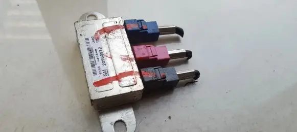 Opel Mokka Antenna control unit 20960972