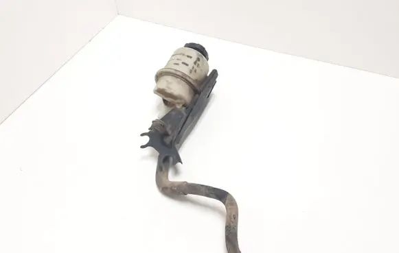 Nissan Navara D40 Power steering fluid tank/reservoir