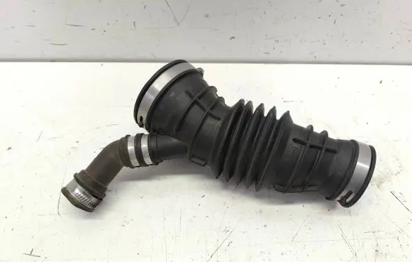 Ford Mondeo MK V Turbo air intake inlet pipe/hose DS739R504MB DS739C662MD