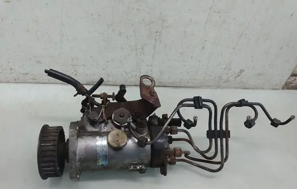 Ford Escort Fuel injection high pressure pump 8449B111A