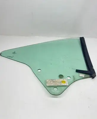 Volkswagen Eos Rear side window 1Q0845041F