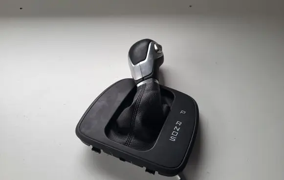 Ford Kuga II Gear lever shifter trim leather/knob