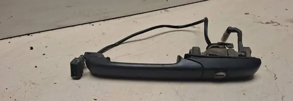 Volkswagen PASSAT B4 Front door exterior handle 3A0837205