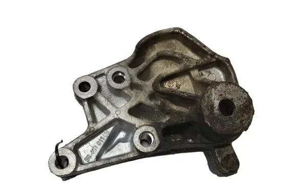 Volvo V60 Engine mounting bracket 9645161180