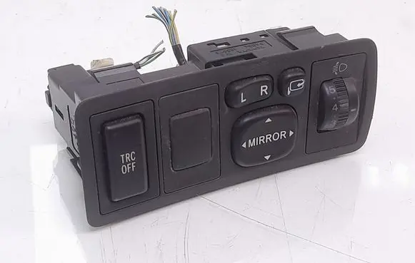 Toyota Avensis T250 Wing mirror switch 183575 TR8801 8415205051