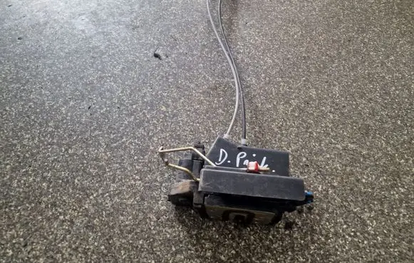 SsangYong Kyron Front door lock