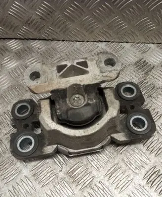 Volvo V70 Engine mount bracket HL8070M08 6G92-7M1121-NF