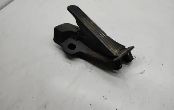 Volkswagen Sharan Accelerator throttle pedal 65102100