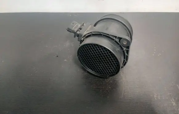 Volvo V70 Mass air flow meter 0281002730 30677999 5376974