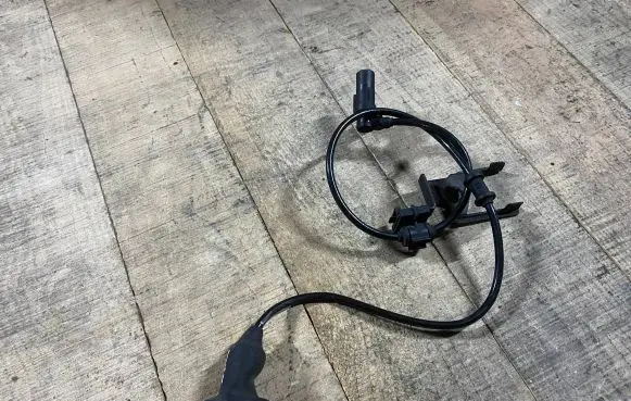 Mercedes-Benz S W220 ABS rear brake sensor a2205400417 2205400417