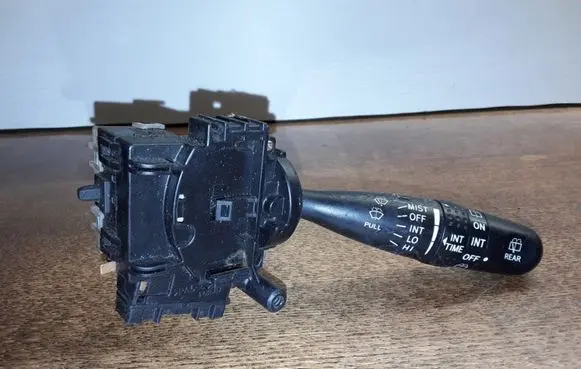 Toyota Corolla E120 E130 Wiper control stalk 173647