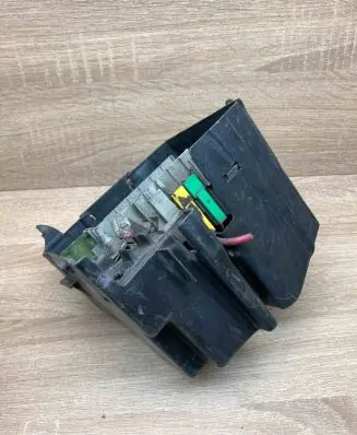 Peugeot 607 Fuse module 9638805180