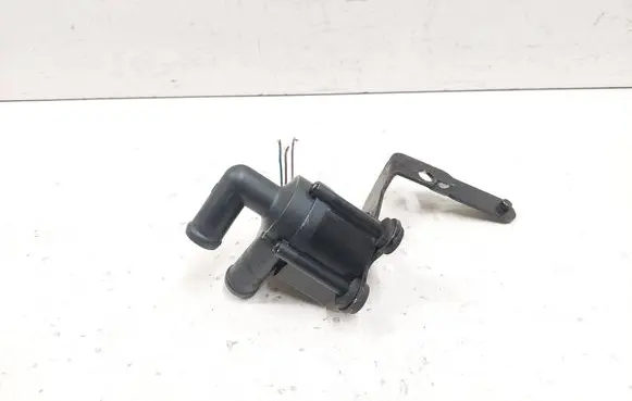 Volkswagen Golf VI Electric auxiliary coolant/water pump 7E0965561F 701713320 17T3421729