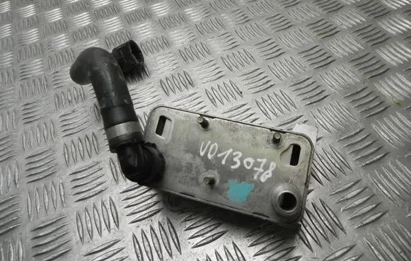 Mercedes-Benz E W213 Engine oil radiator A0995001900 VD13078