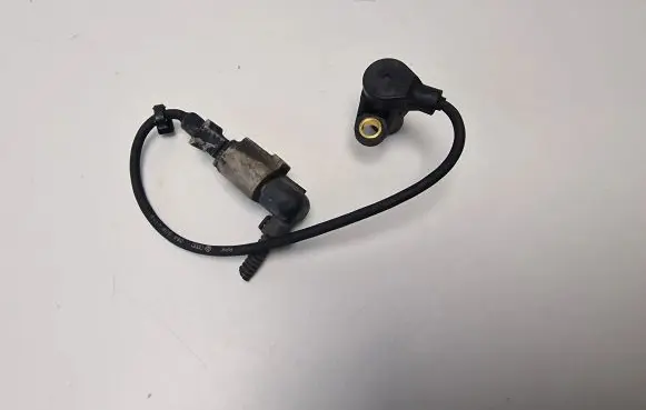 Audi A6 S6 C6 4F Crankshaft position sensor 06A906433E