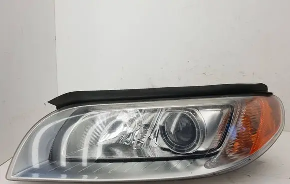 Volvo XC70 Headlight/headlamp 31214170 6337100000
