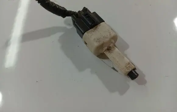 Toyota Aygo AB10 Brake pedal sensor switch