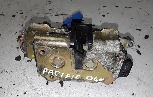Chrysler Pacifica Tailgate/trunk/boot lock/catch/latch