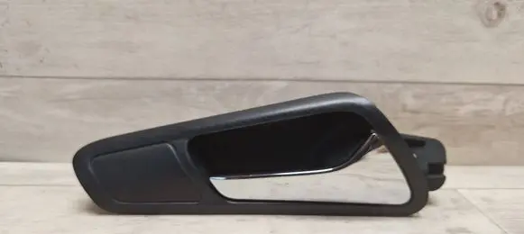 Volkswagen PASSAT B6 Front door interior handle 3C1837114