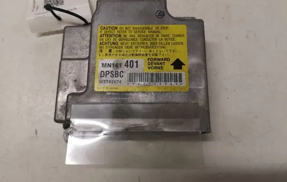 Mitsubishi Grandis Airbag control unit/module MN141401 W2T62674