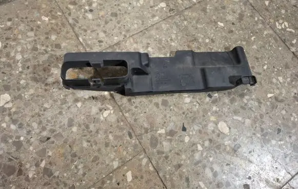 Citroen DS7 Crossback Intercooler air guide/duct channel 9821950080