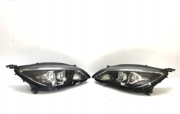 Peugeot 308 Headlight/headlamp 9816990580