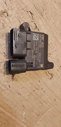 Audi Q5 SQ5 Glow plug pre-heat relay 059907282