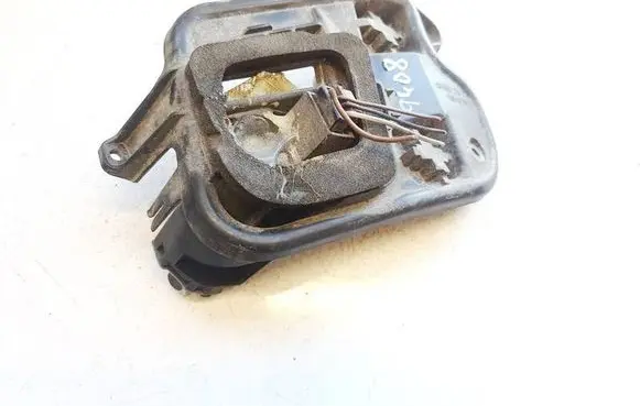 Volkswagen PASSAT B7 Tail light bulb cover holder 605211l