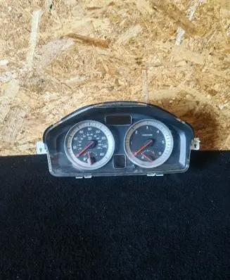 Volvo C70 Speedometer (instrument cluster) 31254832