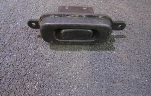 Mazda Xedos 9 Electric window control switch T0016637002