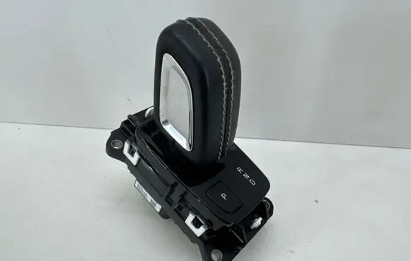 Volvo XC40 Gear selector 31437335AD