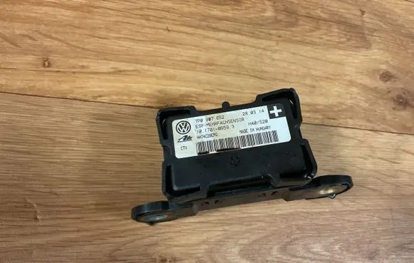 Volkswagen Touareg II ESP acceleration yaw rate sensor 7P0907652 HH74C28EPQ 10170106593