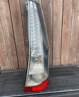 Mitsubishi Grandis Rear/tail lights 22087642