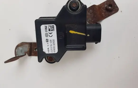 Hyundai i40 Tire pressure control unit 225319106 958003Z500