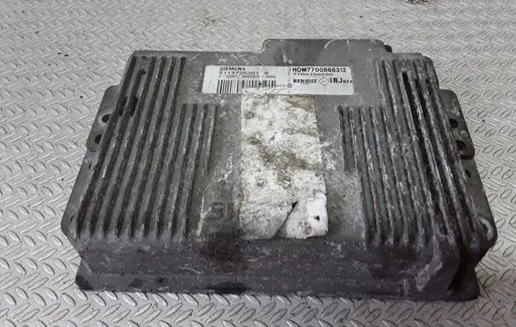 Renault Scenic I Engine control unit/module S113725201 7700106685