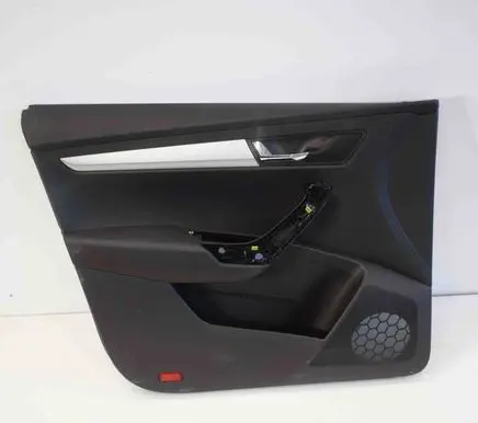 Skoda Karoq Front door card panel trim I01414095