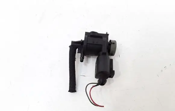 Audi A4 S4 B6 8E 8H Turbo solenoid valve 1J0906283C