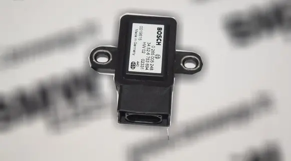 BMW 5 E39 ESP acceleration yaw rate sensor 6753694