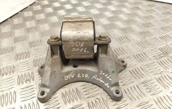 Mercedes-Benz Sprinter W906 Gearbox mount