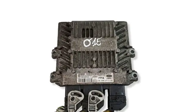 Ford Fiesta Engine control unit/module 7S6112A650EA 5WS40632A